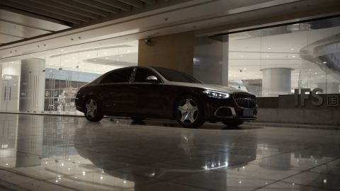 车库黑金风格